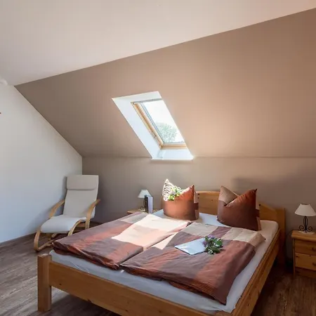 Mit Parkplatz Und Fahrradunterstellmoeglichkeit Mit Balkon Nah Am Wald By Interhome Hetzdorf