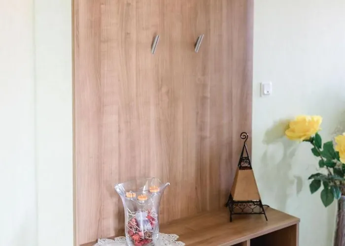 Mit Parkplatz Und Fahrradunterstellmoeglichkeit Mit Balkon Nah Am Wald By Interhome