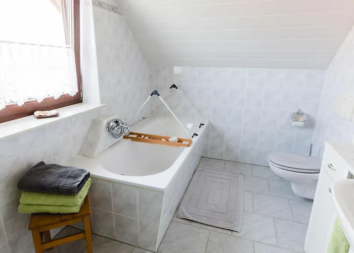 Mit Parkplatz Und Fahrradunterstellmoeglichkeit Mit Balkon Nah Am Wald By Interhome Apartmán *